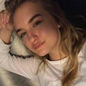 Meet your Posher, Kara